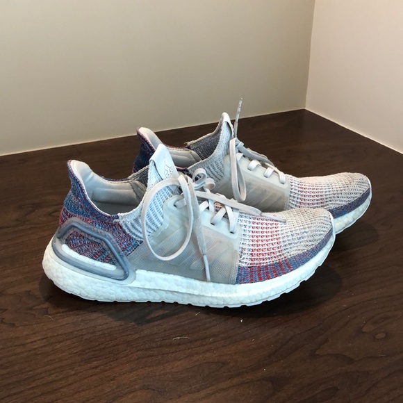 boys ultraboost 19